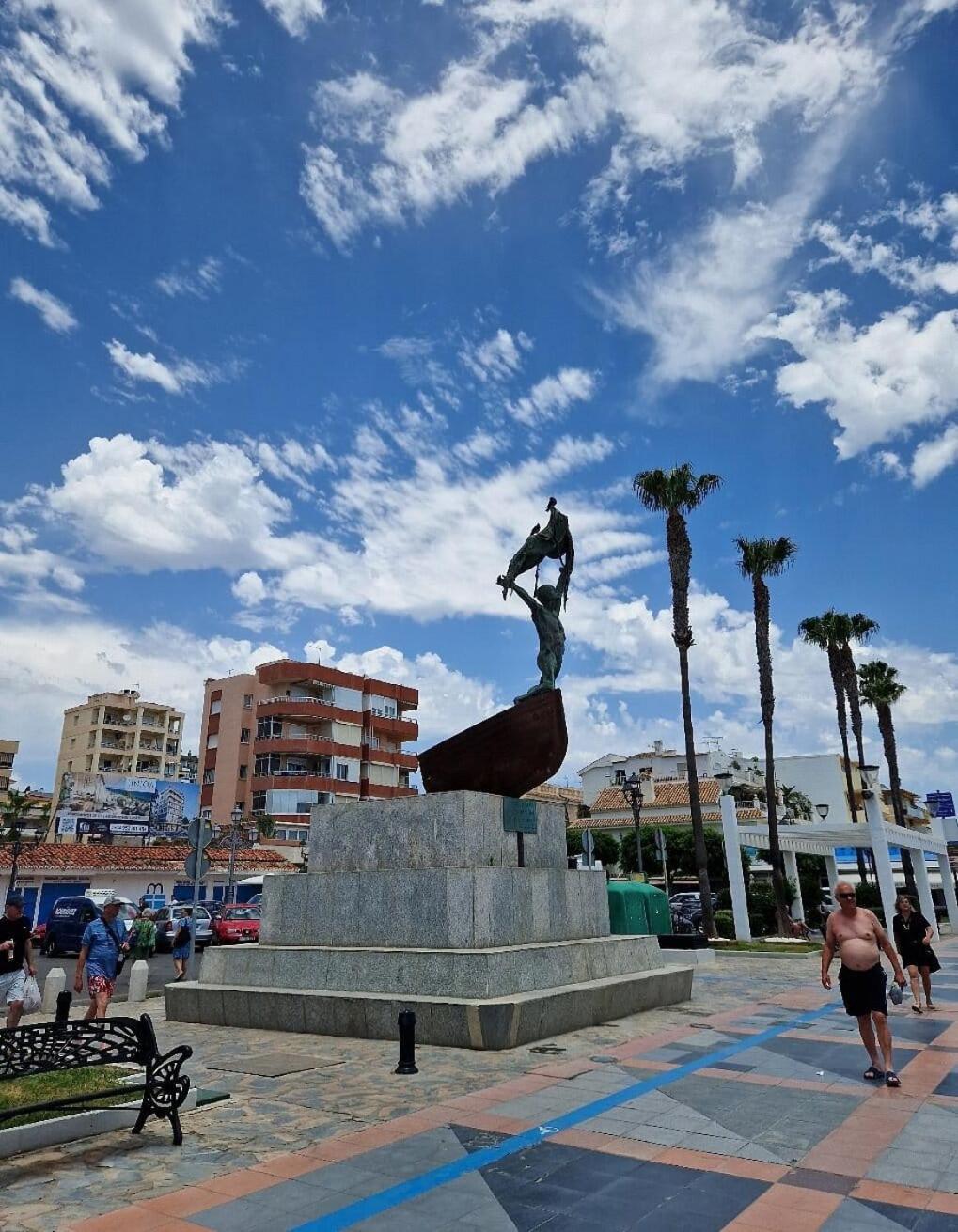 Apartamento Lidia Planta 2, La Carihuela 1ª Linea Playa, Vistas Mar, Buhardilla 1 Dormitorio, 40 M2, 1-3 Huesped, Terraza, Wifi Торемолинос Екстериор снимка