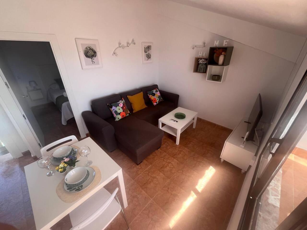Apartamento Lidia Planta 2, La Carihuela 1ª Linea Playa, Vistas Mar, Buhardilla 1 Dormitorio, 40 M2, 1-3 Huesped, Terraza, Wifi Торемолинос Екстериор снимка