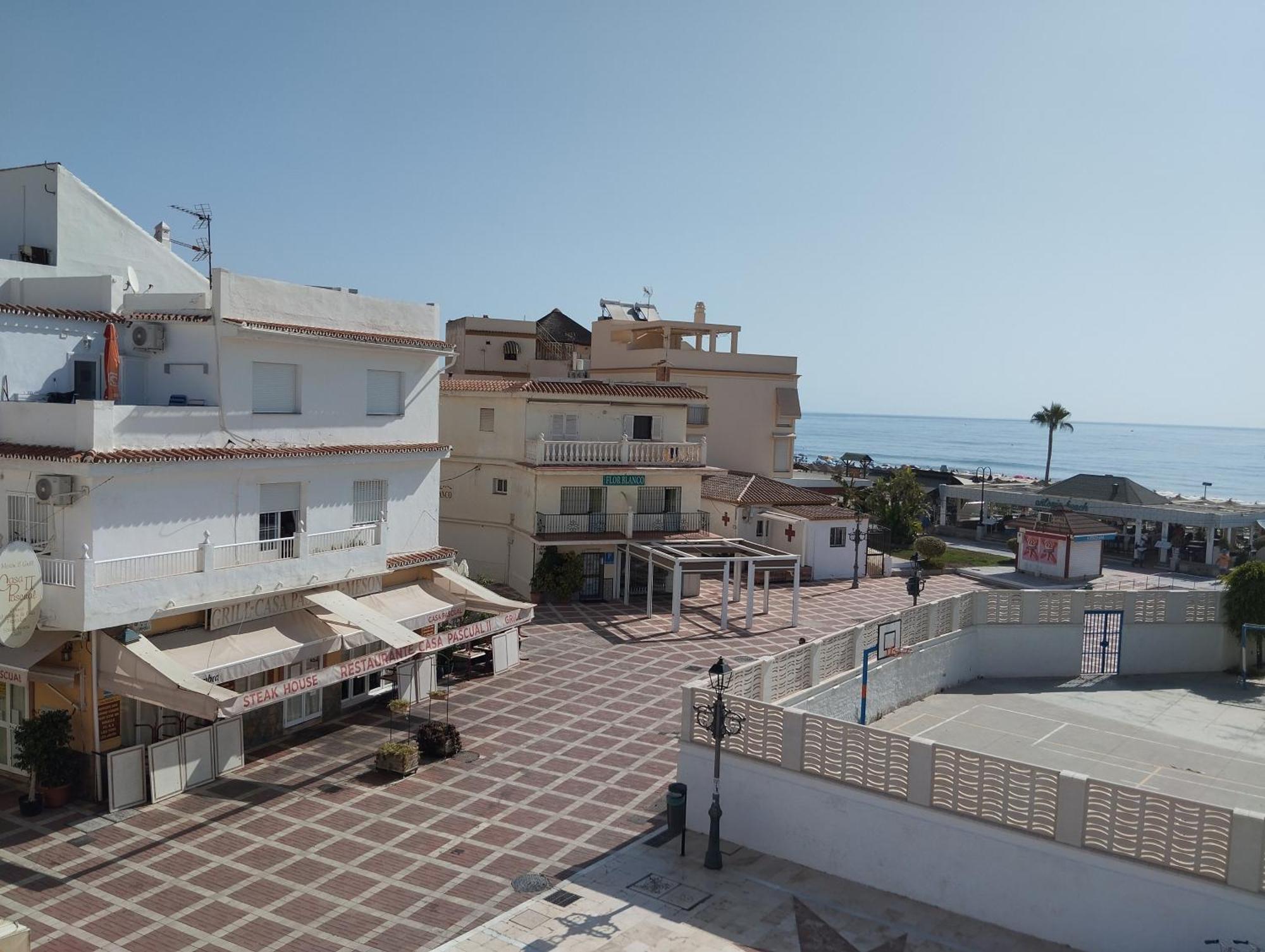 Apartamento Lidia Planta 2, La Carihuela 1ª Linea Playa, Vistas Mar, Buhardilla 1 Dormitorio, 40 M2, 1-3 Huesped, Terraza, Wifi Торемолинос Екстериор снимка